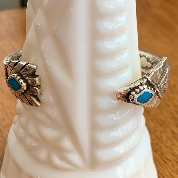 Aldrich Art Sterling Silver & Turquoise Arrow Cuff Bracelet - Picture 4 of 12